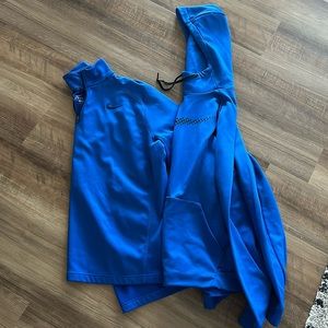 Men’s Nike sweatshirts!